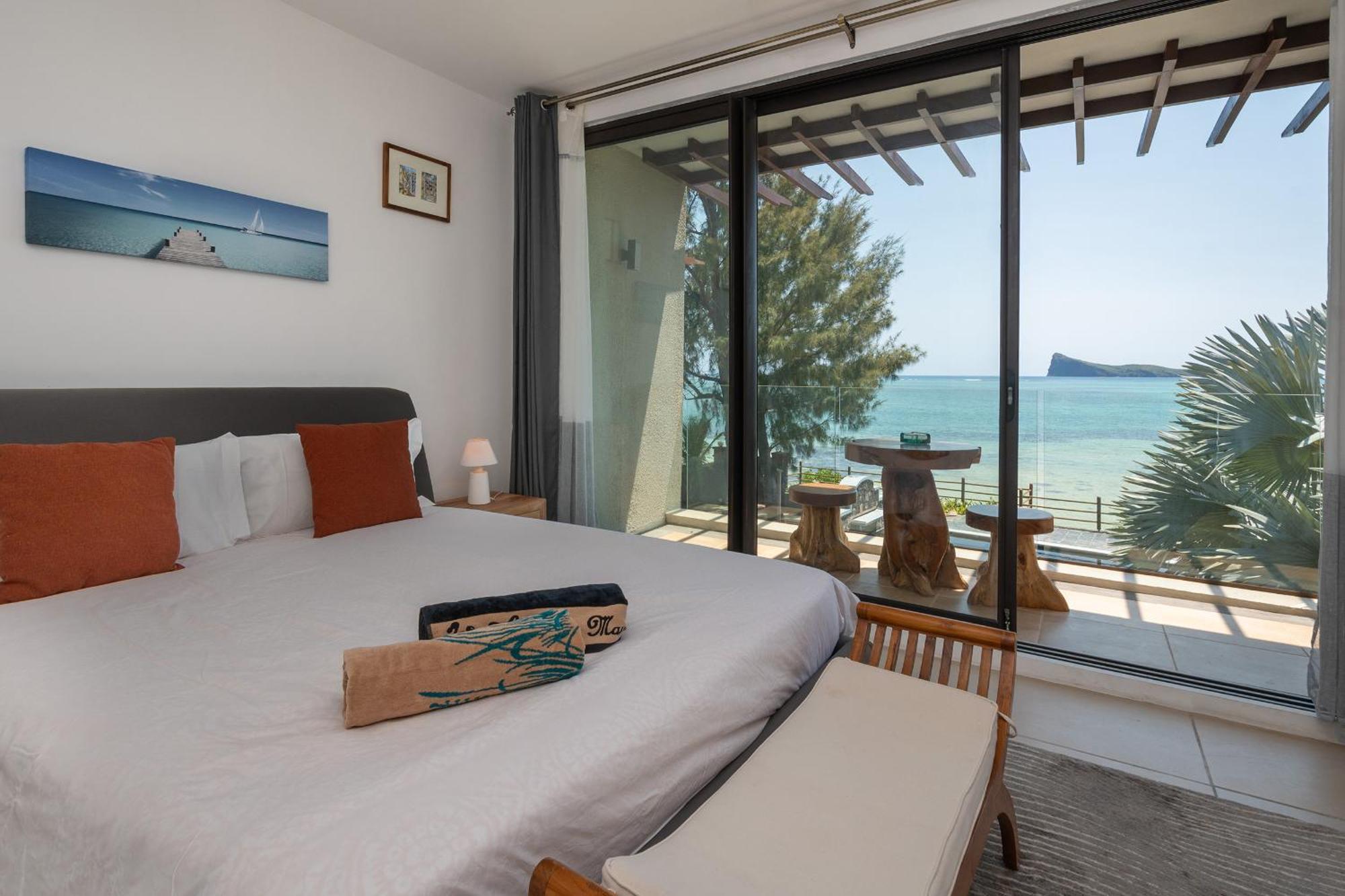 Luxury Beachfront Duplex, Coin De Mire View / 3Bed 马勒勒角 外观 照片