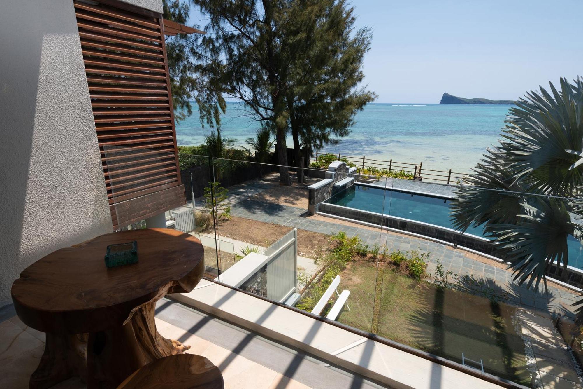 Luxury Beachfront Duplex, Coin De Mire View / 3Bed 马勒勒角 外观 照片